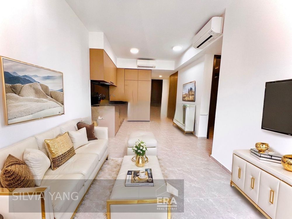 Next to Mrt, High Floor Spacious 2beds 2 Bath for Sale