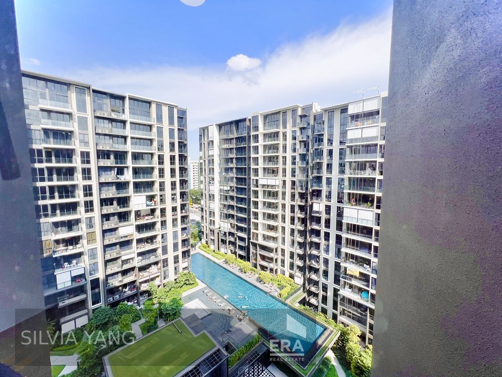 Next to Mrt, High Floor Spacious 2beds 2 Bath for Sale