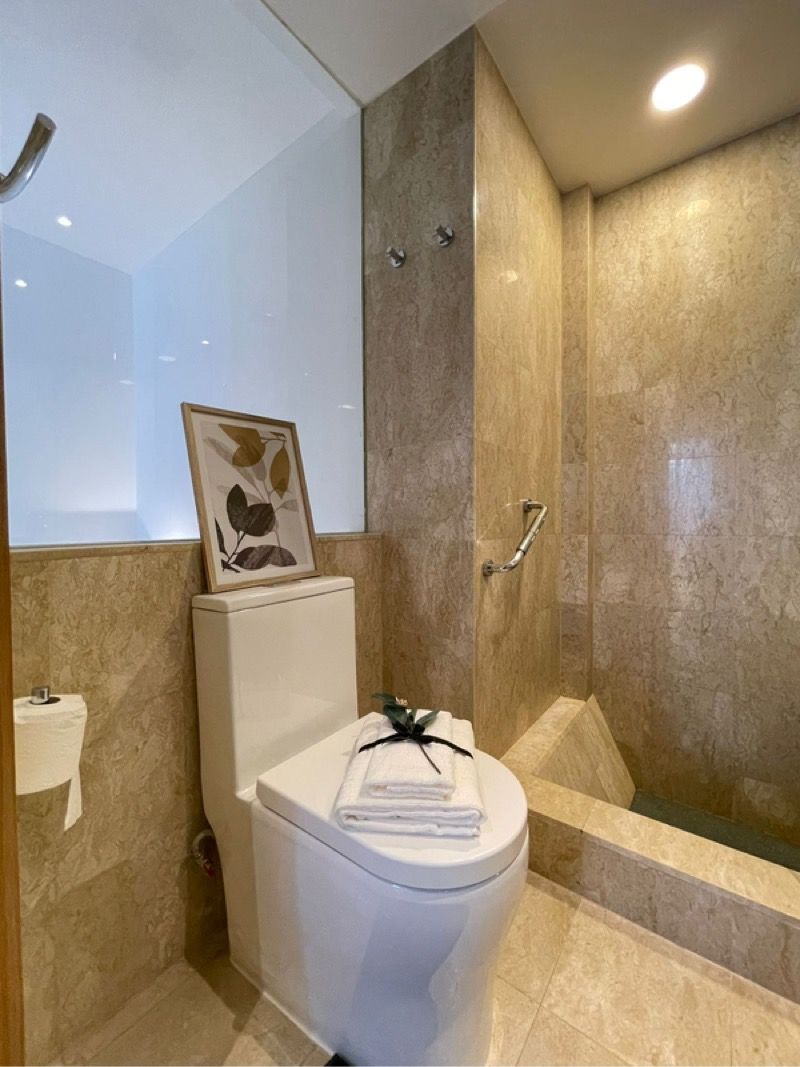 Icon Apartment For Sale, $1,388,8881 Bath 786 sqft $1,767.00 psf