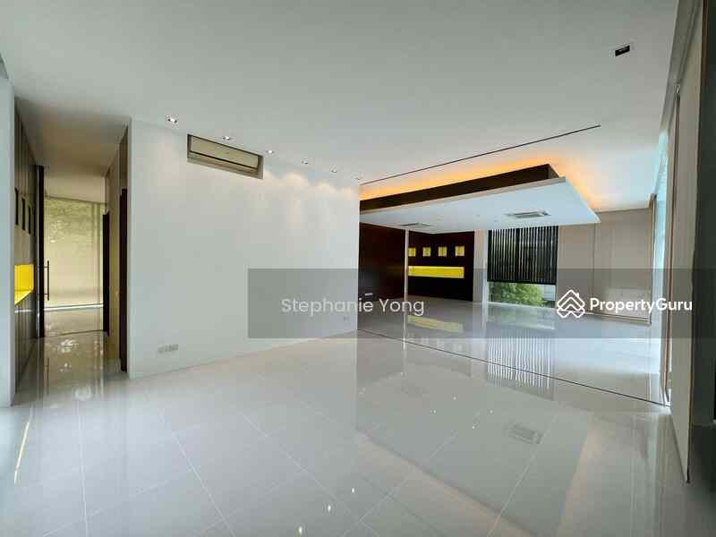 Prop-GPT: Bungalow - Good Class: D10  Leedon Park