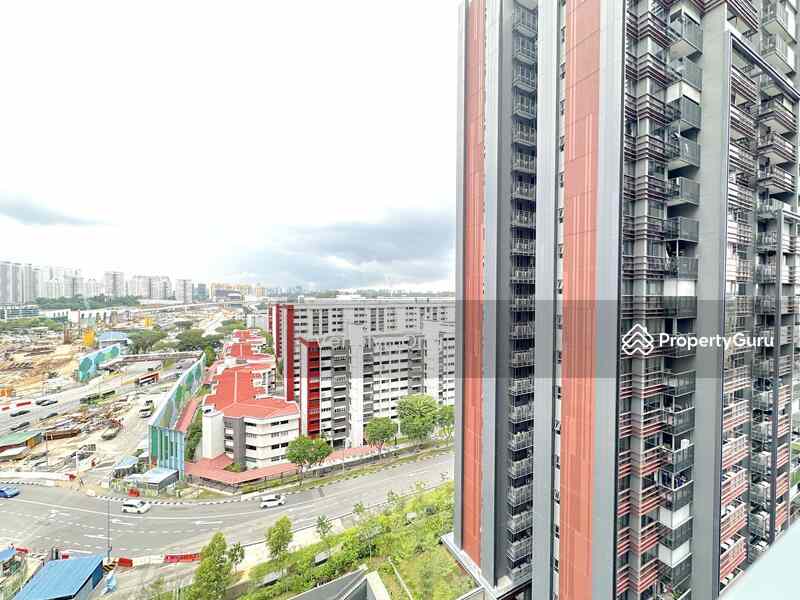 Prop-GPT: Condominium: D20  JadeScape