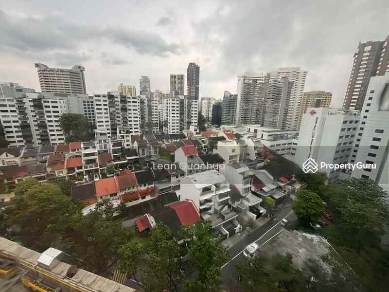Prop-GPT: Apartment: D09  Lucky Plaza