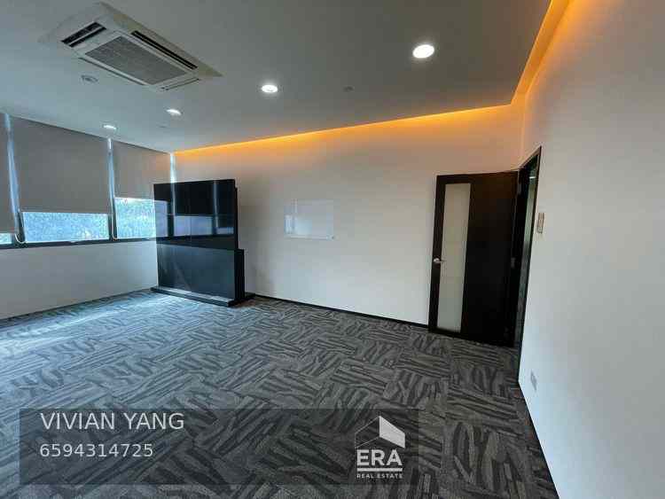 Prop-GPT: Light Industry:   Ubi Avenue 3 Vertex For Sale