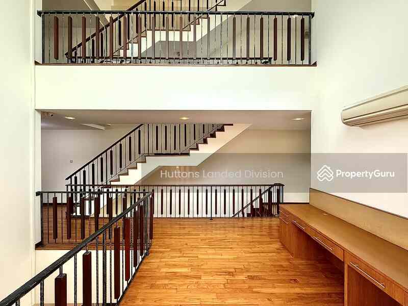 Prop-GPT: Semi-Detached: D19  Only $13XXpsf!  3 Storey Corner Terrace within 1km to Maris Stella & PLMGS