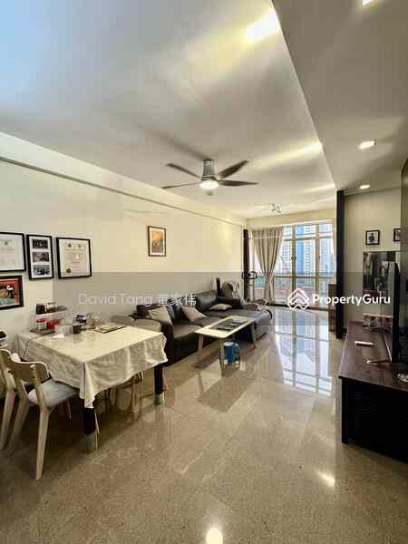 Prop-GPT: Condominium: D05  Regent Park