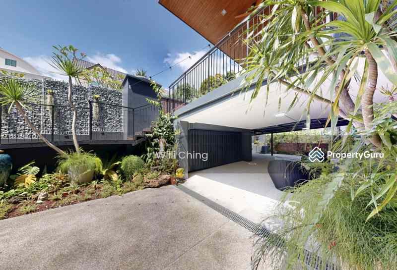 Prop-GPT: Bungalow: D20  Hilltop Rebuilt Detached Hse near Upp Thomon MRT, Thomson Plaza ad Ai Tong School