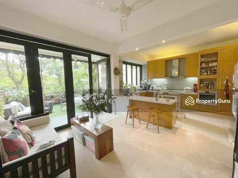 Prop-GPT: Corner Terrace: D10  Sommerville Park