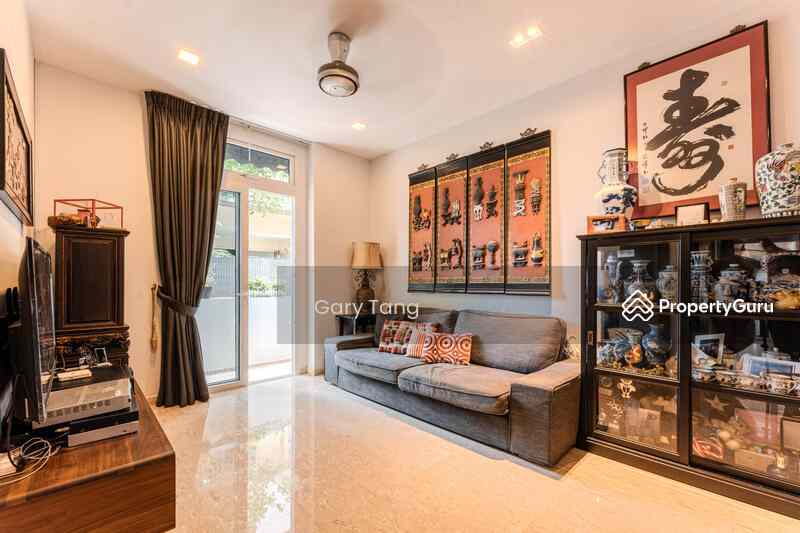 Prop-GPT: Apartment: D15  Heritage East