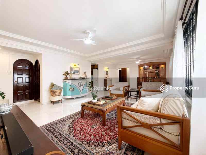 Prop-GPT: HDB Flat: D18 Pasir Ris 244 Pasir Ris Street 21