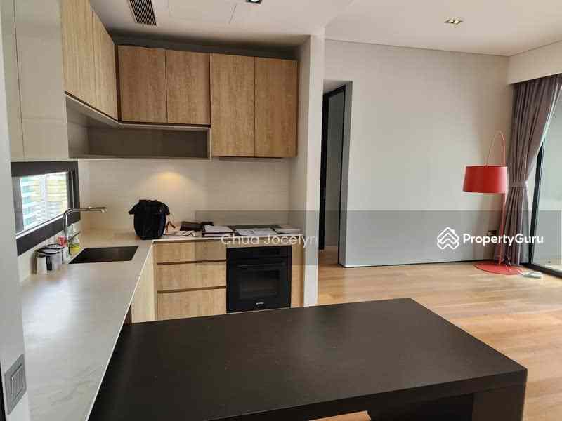 Prop-GPT: Condominium: D09  OUE Twin Peaks