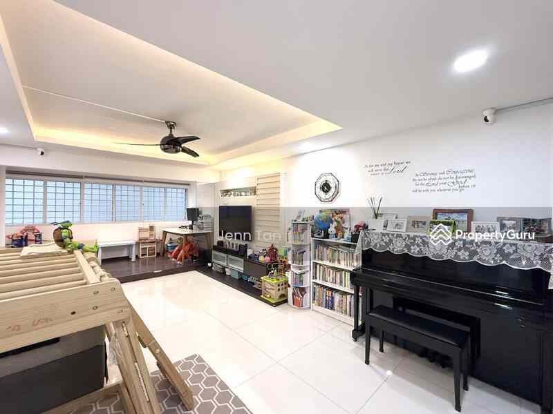 Prop-GPT: HDB Flat: D27 Yishun 614 Yishun Street 61