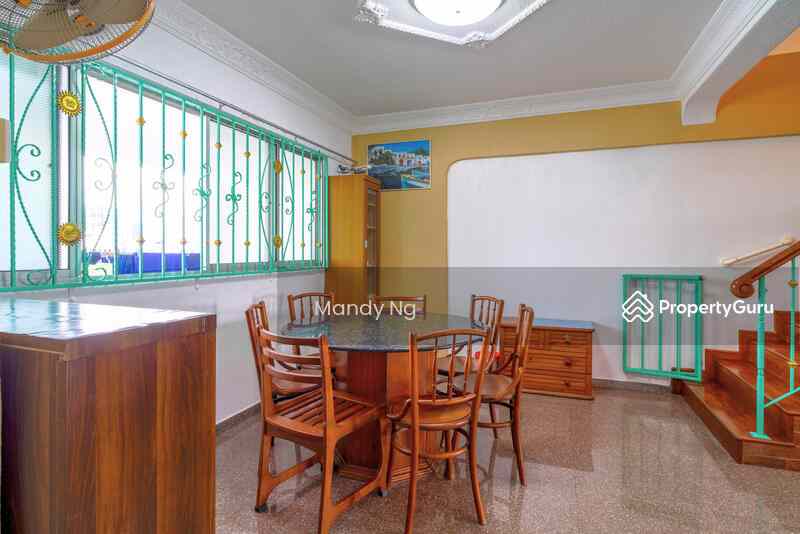 Prop-GPT: HDB Flat: D19  357 Hougang Avenue 7