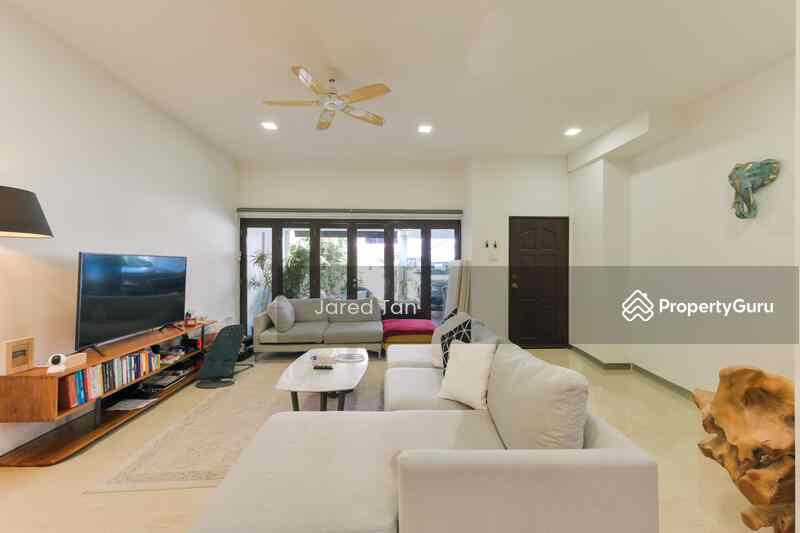 Prop-GPT: Terrace: D15  D15 Katong - 3 Storey Renovated Terrace