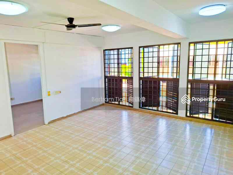 Prop-GPT: HDB Flat: D12 Toa Payoh 185 Toa Payoh Central
