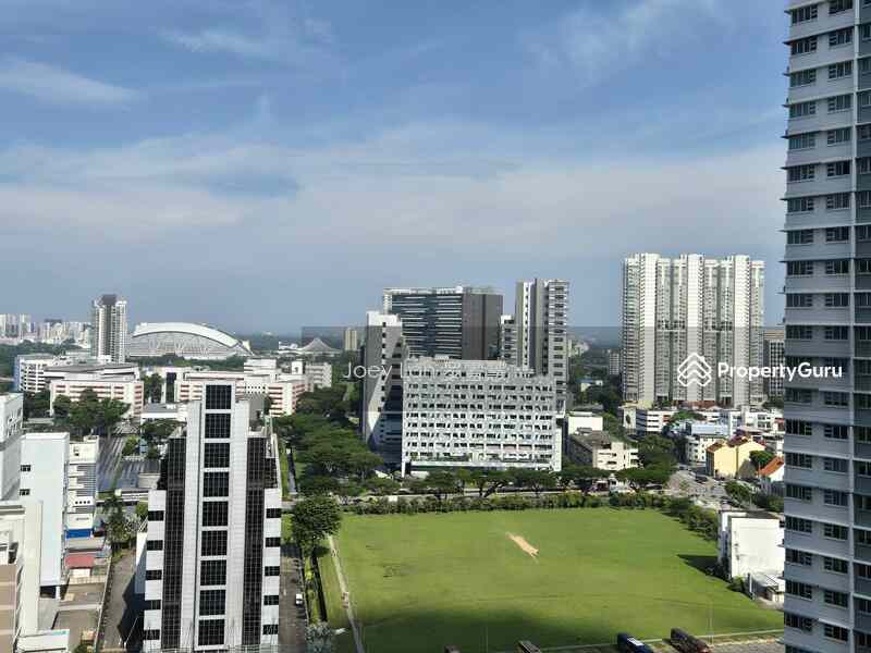 Prop-GPT: HDB Flat: D12  10C Bendemeer Light