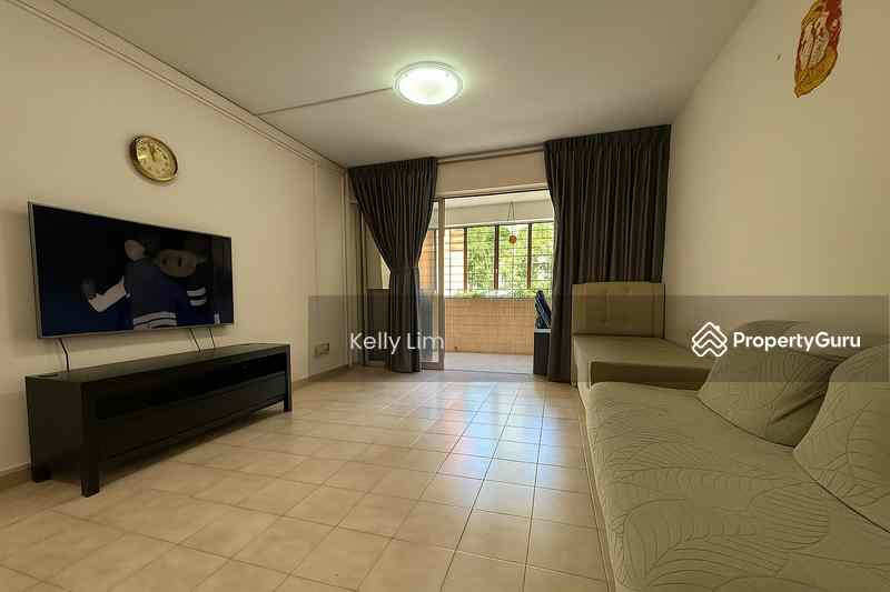 Prop-GPT: HDB Flat: D22  246 Jurong East Street 24