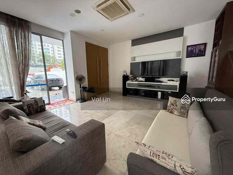 Prop-GPT: Semi-Detached: D28 Seletar  Seletar Hills Estate Beautiful Semi-D 3.5 Storey