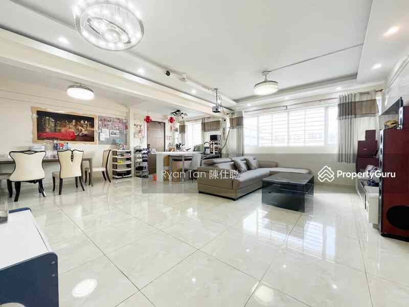 Prop-GPT: HDB Flat: D27 Yishun 757 Yishun Street 72