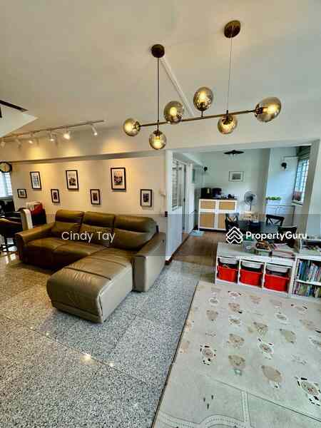 Prop-GPT: HDB Flat: D23  130 Cashew Road