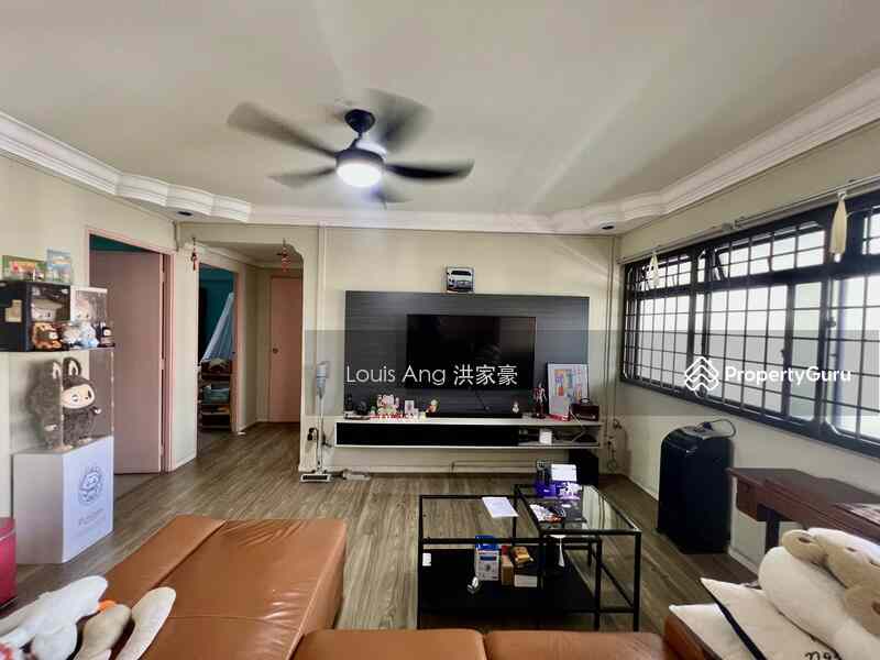 Prop-GPT: HDB Flat: D22 Boon Lay 646 Jurong West Street 61