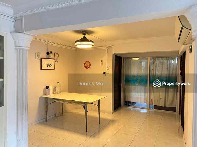 Prop-GPT: HDB Flat: D22  103 Jurong East Street 13