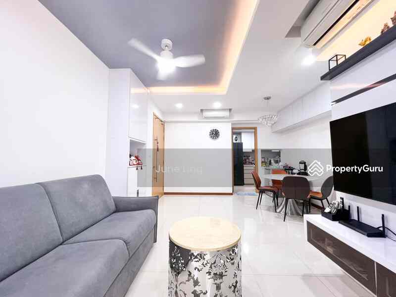 Prop-GPT: Executive Condominium: D18  The Tampines Trilliant