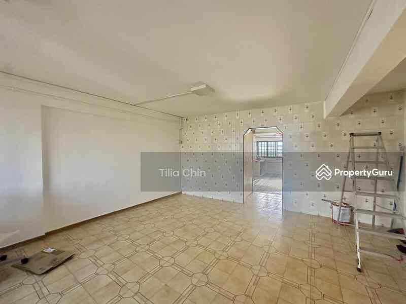Prop-GPT: HDB Flat: D22  264 Jurong East Street 24