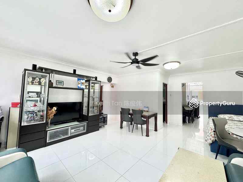 Prop-GPT: HDB Flat: D22 Boon Lay 477 Jurong West Street 41