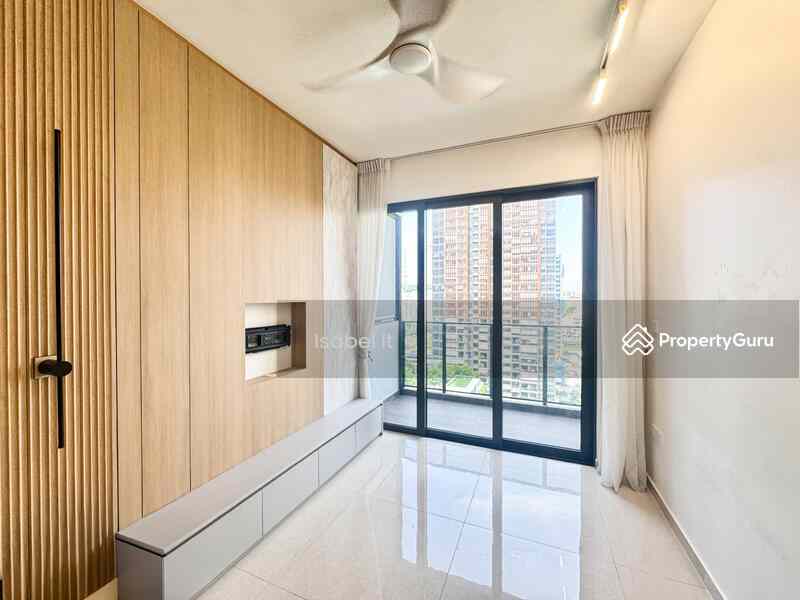 Prop-GPT: Condominium: D23 Hillview Midwood