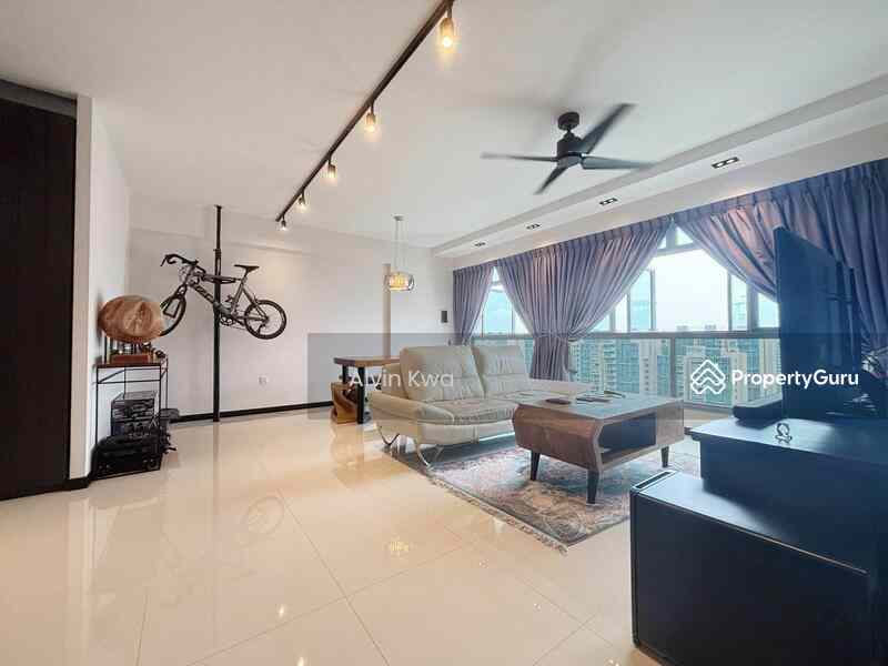 Prop-GPT: HDB Flat: D19 Punggol 682A Edgedale Plains