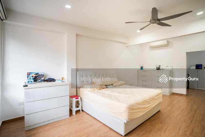 Prop-GPT: Terrace: D15  1km to Tao Nan! NS Facing! 2 Storey Inter-terrace in Telok Kurau!