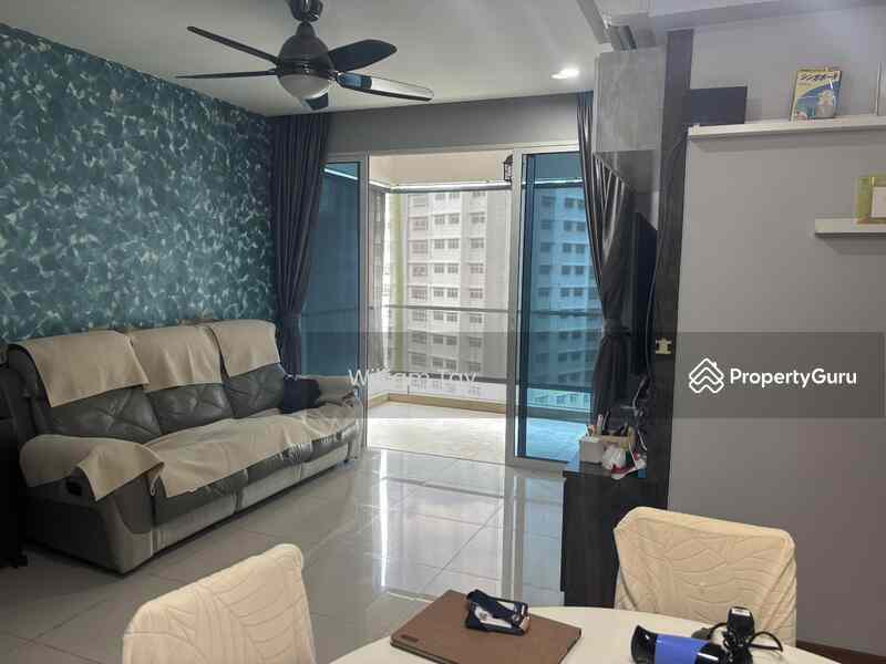 Prop-GPT: Executive Condominium: D18  The Tampines Trilliant
