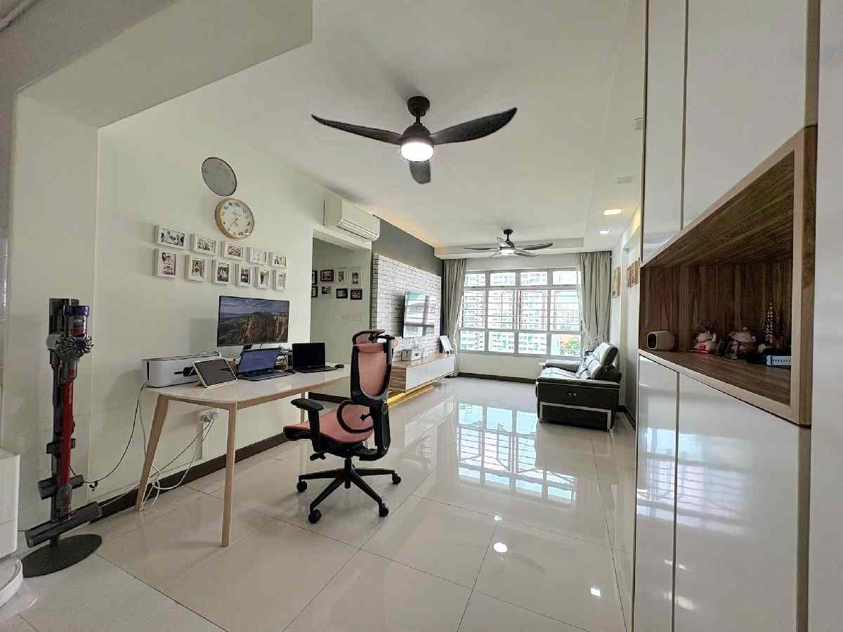 416A Fernvale Link: D28 Seletar HDB Apartment | Prop-GPT the AI-Powered Property Guru