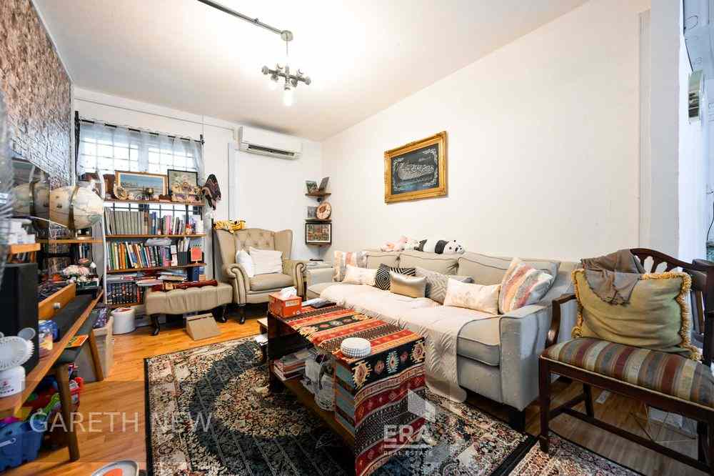 Bedok Reservoir Road, Singapore, D16, 470124: Sgd 567,000: D16  HDB - 3 room | Prop-GPT the AI-Powered Property Guru