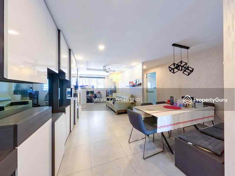 215 Serangoon Avenue 4: D19 Serangoon HDB Flat | Prop-GPT the AI-Powered Property Guru