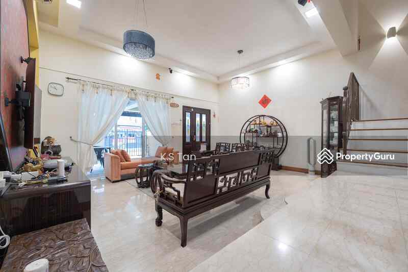 Prop-GPT: Terrace: D23 Choa Chu Kang Villa Verde