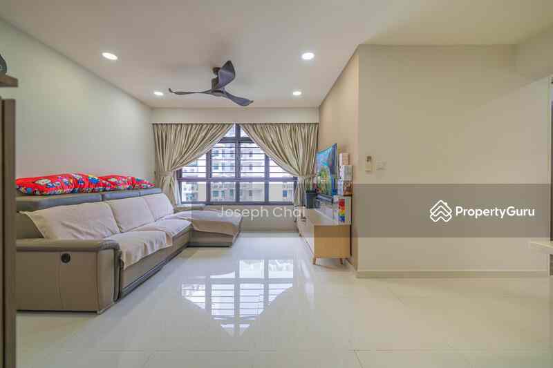 274B Compassvale Bow: D19 Sengkang HDB Flat | Prop-GPT the AI-Powered Property Guru