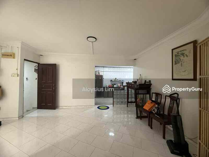 308 Jurong East Street 32: D22 Jurong HDB Flat | Prop-GPT the AI-Powered Property Guru