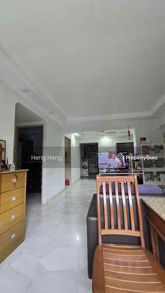 Prop-GPT: HDB Flat: D19 Hougang 909 Hougang Street 91