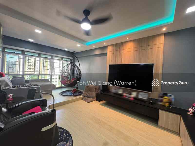 Prop-GPT: HDB Flat: D19 Punggol 175D Punggol Field