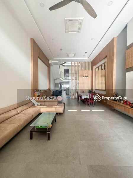 Rare Spacious Inter-Terrace  6 Generous Bedrooms: D20  Terrace | Prop-GPT the AI-Powered Property Guru