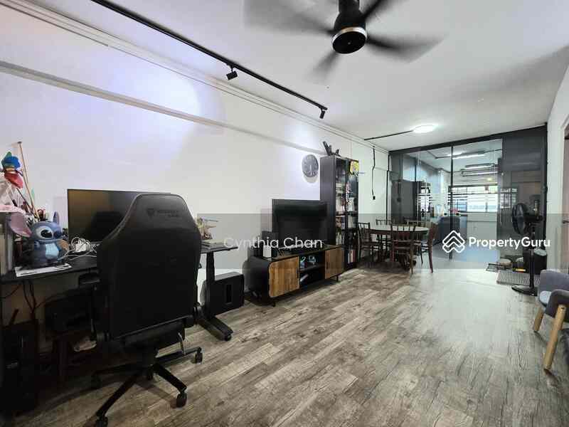 346 Clementi Avenue 5: D05 Clementi HDB Flat | Prop-GPT the AI-Powered Property Guru