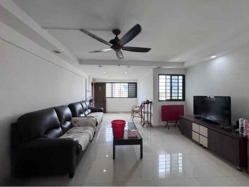 182 Bukit Batok West Avenue 8: D23 Bukit Batok HDB Apartment | Prop-GPT the AI-Powered Property Guru