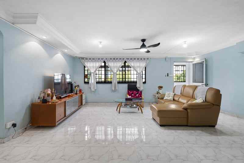 818 Woodlands Street 82: D25 Woodlands HDB Apartment | Prop-GPT the AI-Powered Property Guru