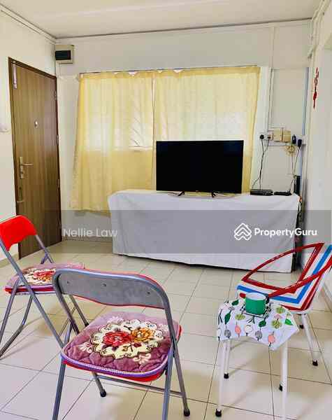 899 Tampines Street 81: D18 Tampines HDB Flat | Prop-GPT the AI-Powered Property Guru