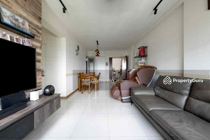 479B Yishun Street 42: D27 Yishun HDB Flat | Prop-GPT the AI-Powered Property Guru