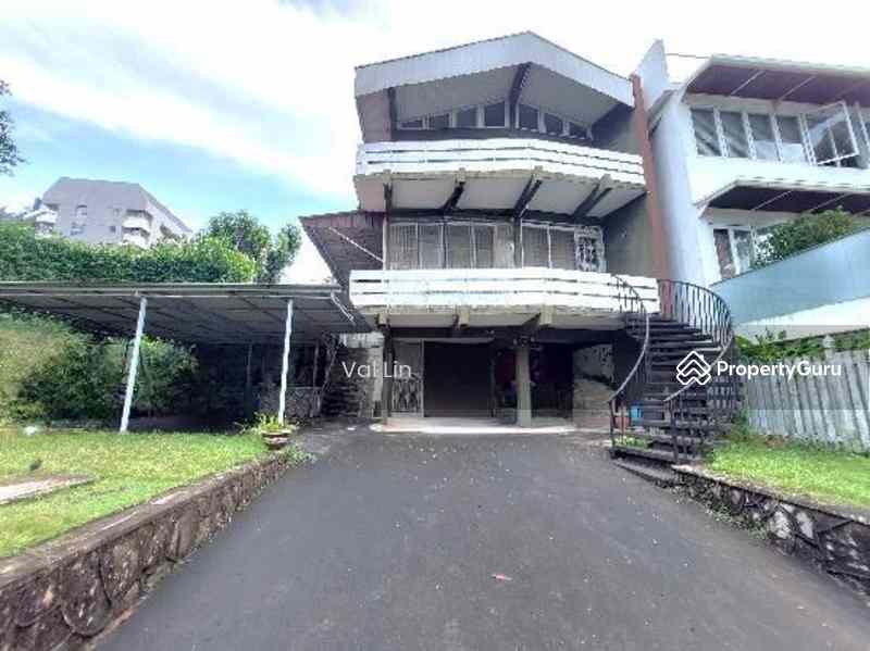 ? Peak of Mount Sinai | Exclusive! ? Rare Elevated Regular Plot Wide Frontage 14m, Gem for Rebuild: D10 Holland Semi-Detached | Prop-GPT the AI-Powered Property Guru