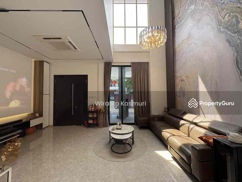 Prop-GPT: Terrace: D19  Henley Gardens