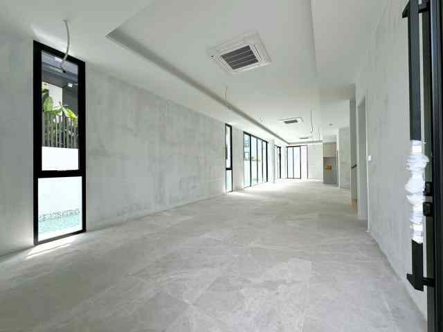 Hong Kong Park: D21 Hume Avenue Semi-Detached | Prop-GPT the AI-Powered Property Guru