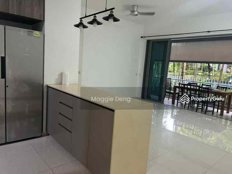 Prop-GPT: Condominium: D19  Forest Woods